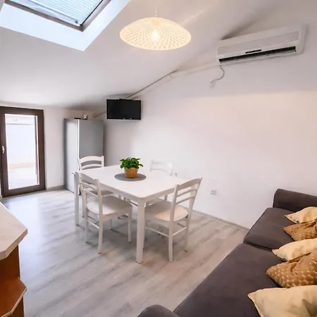 Urban Apartamento Poreč