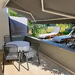 Urban Apartman *